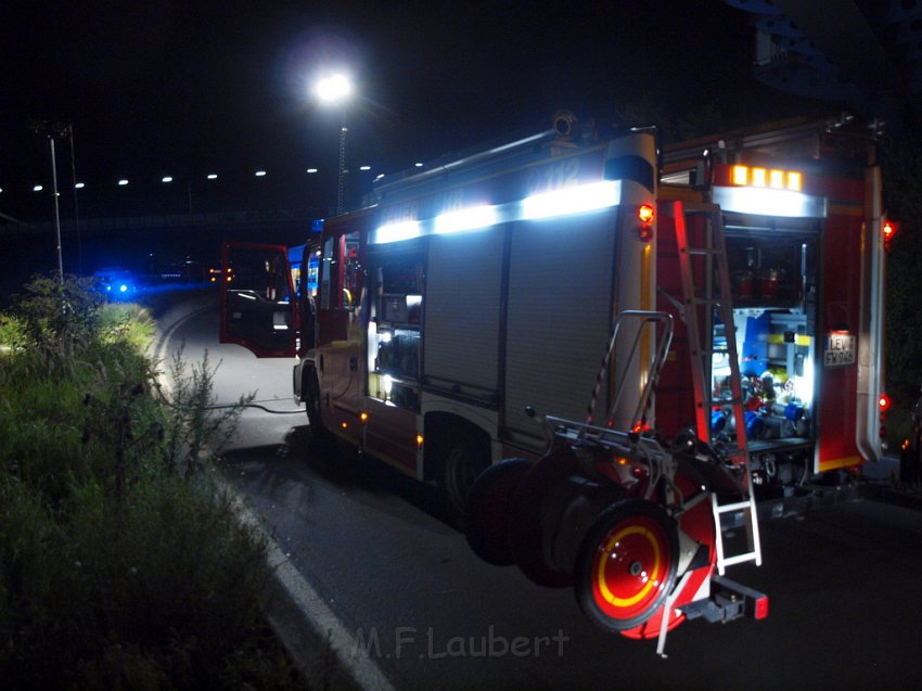 Einsatz BF Koeln PEINGEKLEMMT in Leverkusen P103.JPG